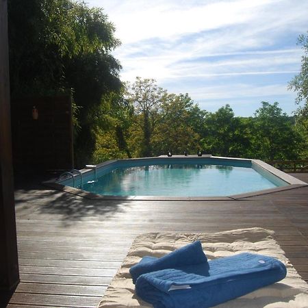 Moncrabeau Au Son De L Angelus B&B 외부 사진