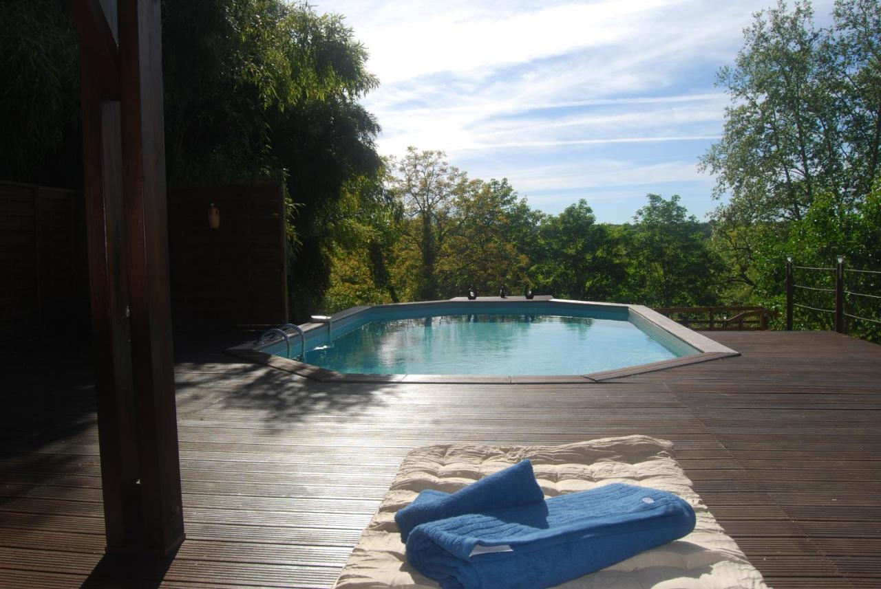 Moncrabeau Au Son De L Angelus B&B 외부 사진
